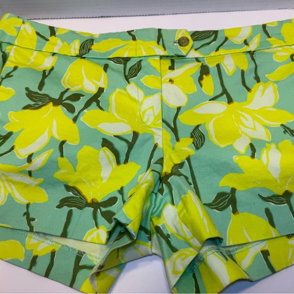 J. Crew Factory Pants - J. Crew factory Chino Women’s Shorts Floral Green and Yellow  size 10 EUC